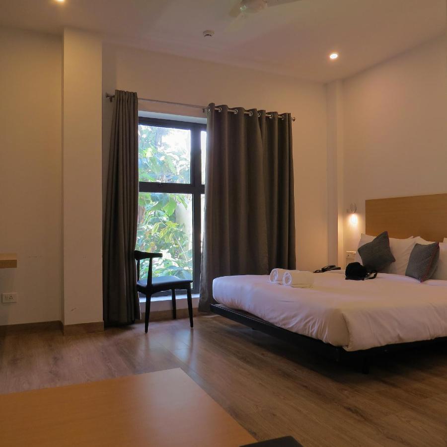 Hotel Sm Hives Bhubaneswar Exterior foto